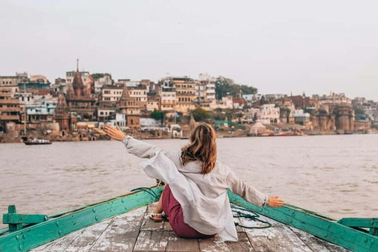 Varanasi: Boat Ride, Walking Tour, and Vegetarian Lunch - What Makes This Tour Valuable?