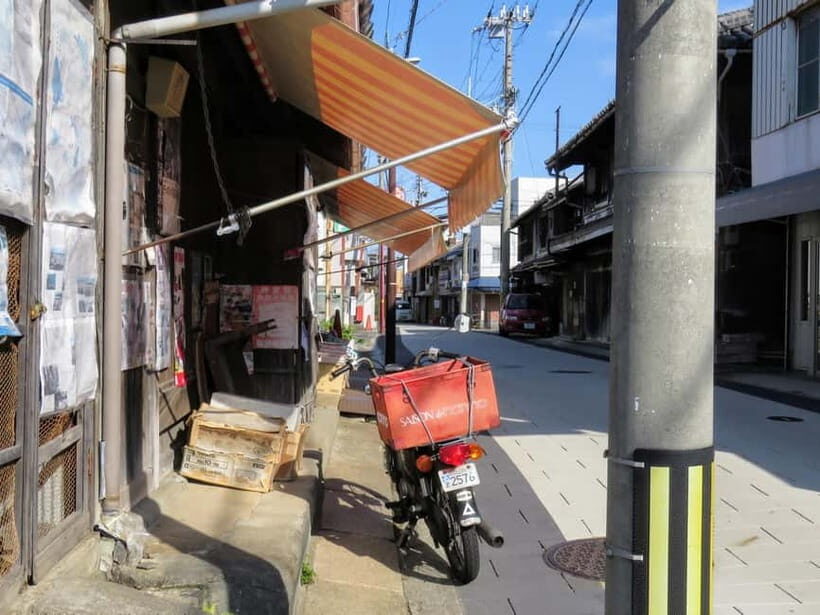 Wakayama: Instax Camera Photo Tour in Wakaura Area - The Sum Up