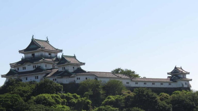 Wakayama: Local Shops and Architectures Tour - Discovering Local Innovation at a Textile Exhibition