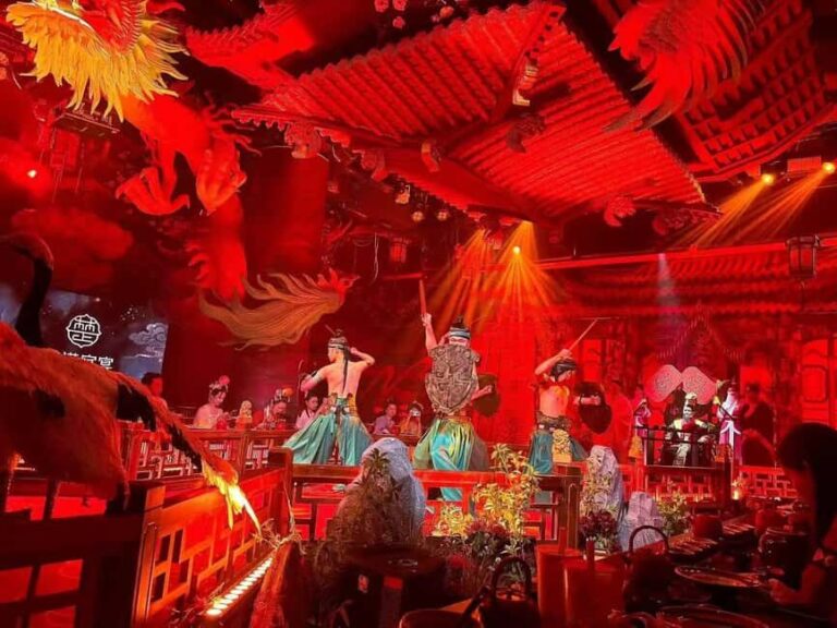 Wuhan: Yellow Crane Tower, Museum, & Banquet Tour - Practical Details and Tips