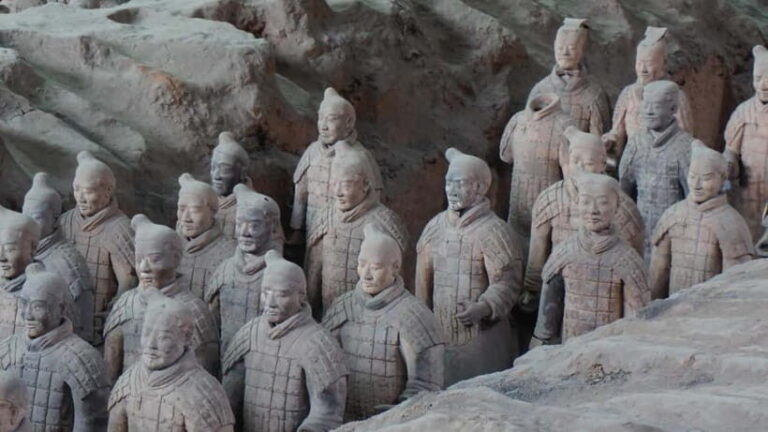 Xian Highlights: Terracotta Warriors, City Wall & Food Tour - What’s Included & Practical Tips