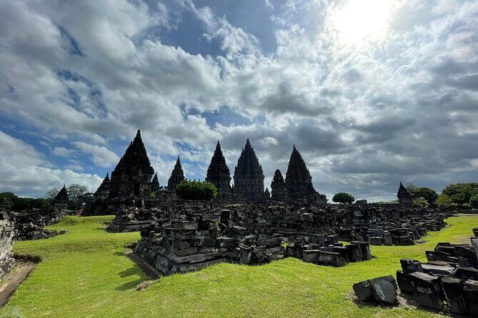 Yogyakarta: Borobudur Temple Climb Up and Prambanan Temple Tour - Why This Tour Works for Different Travelers