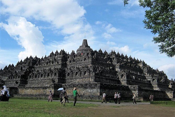Yogyakarta Cultural Tour: Borobudur Temple, Prambanan Temple and Merapi Volcano - Analyzing the Cost and Value