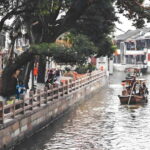 Zhujiajiao Water Town and Shanghai Fake Market Shopping Tour - Shopping at the Fake Market: Value and Tips