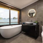 2-Day or 3-Day: Halong&Lan Ha Bay Cruise 5* balcony,bathtub - What Makes This Cruise a Great Value
