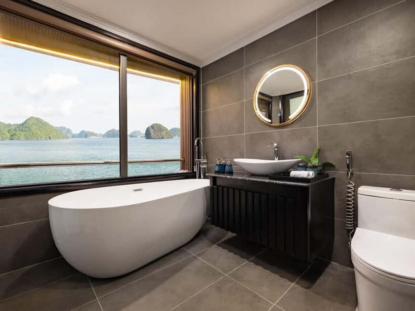 2-Day or 3-Day: Halong&Lan Ha Bay Cruise 5* balcony,bathtub - What Makes This Cruise a Great Value