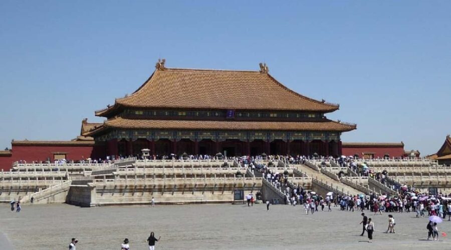 9-Day Tour Through Wudang,Chengdu,Dujiangyan&Zhangjiajie - Transitioning to Chengdu: Pandas and Culinary Delights