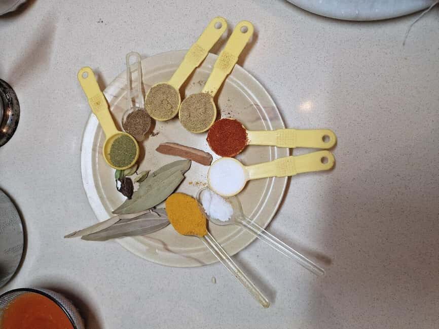 Agra: AI Cooking Class and Much More in a Local Family Home - An In-Depth Look at the Agra Cooking Experience