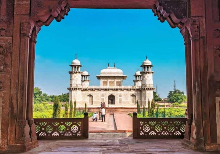 Agra: Private Tour Guide in Agra full-day - What Makes This Tour Worth It?