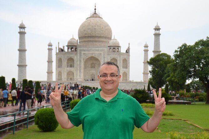 Agra: Skip the Line Taj Mahal and Agra Fort Private Day Tour - What the Tour Feels Like in Practice