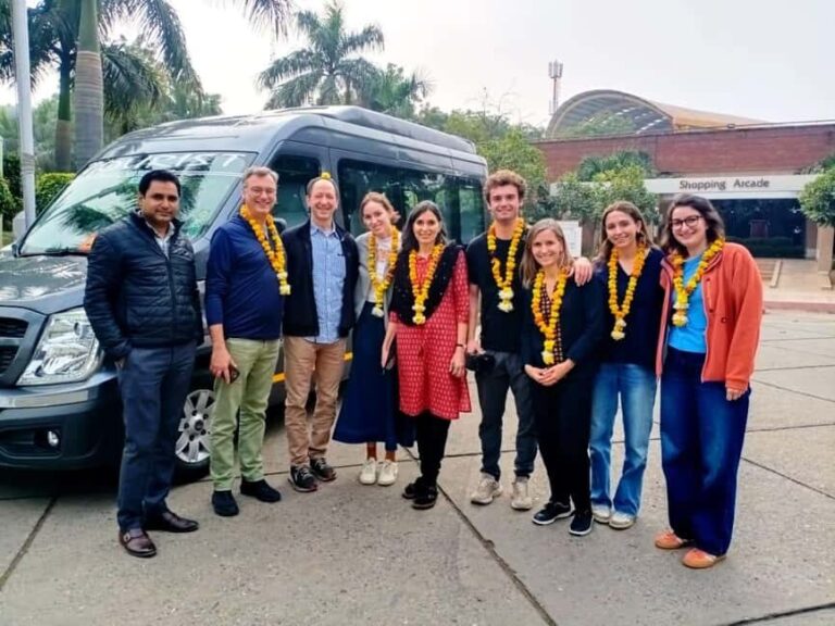 Agra: Taj Mahal & Agra Fort Skip-the-Line Private Tour - Authentic Experiences from Reviewers