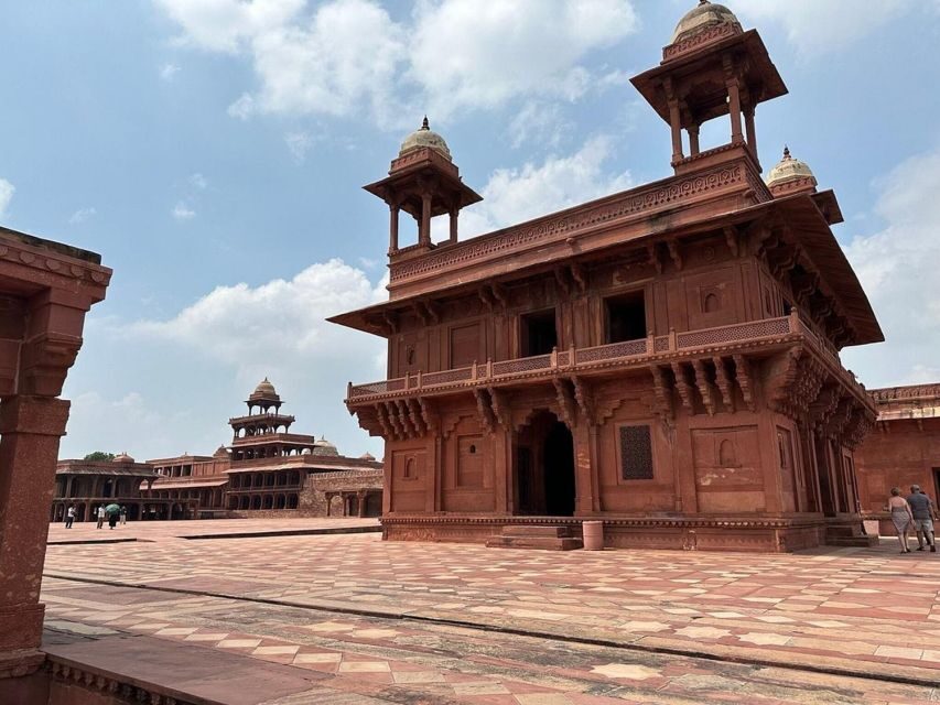 Agra to/from Jaipur with visiting stepwell & Sikri All Incl. - Why This Tour Stands Out