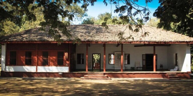 Ahmedabad Day Tour with Mahatma Gandhi's Home - What Makes This Tour Stand Out?