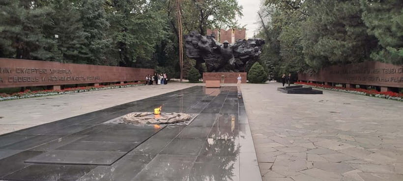 Almaty's Adventure: City & Mountain Tour in One Day - The City Highlights: Exploring Almaty’s Heart