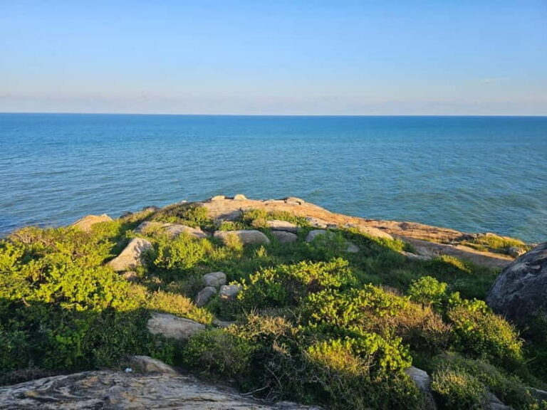 Arugam Bay: Elephant Rock Sunrise or Sunset Tour with Meals - Who Is This Tour Perfect For?