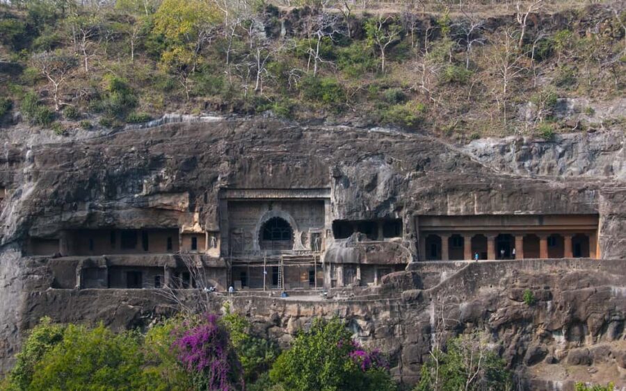 Aurangabad: Ajanta & Ellora Caves Journey - Discovering Ajanta: A Journey Back in Time
