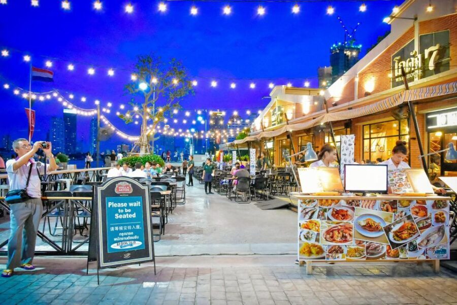 Bangkok: Calypso Cabaret & Dinner Cruise with Hotel Transfer - Who Would Enjoy This Tour?