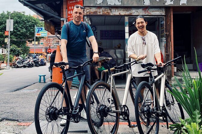 Best E-bike Cycling Tour in Taipei - Includes Local Food & Drinks - Who Would Love This Experience?