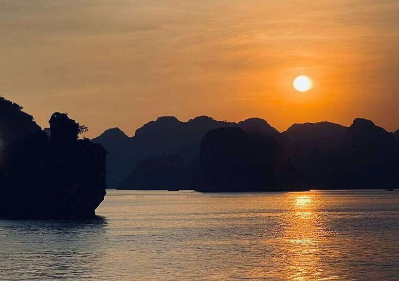 Breathtaking Lan Ha Bay Sunset Tours 2025 from Cat Ba Island - What You Can Expect at Each Stop