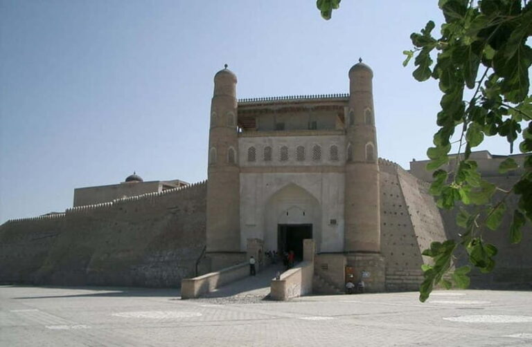 Bukhara: Full-Day Guided Tour with English-Speaking Guide - What Makes This Tour Stand Out?