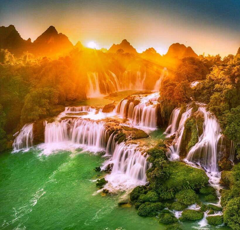 Cao Bng Loop tour 4 days with local easy riders - Day 0: Getting There and Settling In