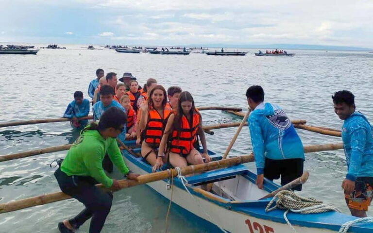 Cebu: Oslob Whale Shark, Tumalog Falls, and Sumilon Sandbar - What Makes This Tour Stand Out?