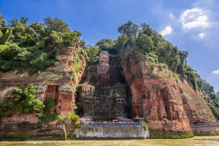 Chengdu: Leshan Giant Buddha & Huanglongxi Ancient Town Tour - The Itinerary in Detail