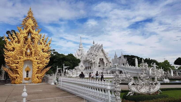 Chiang Rai Must-See Tour  7 Icons, Lunch & Small Group(9pp) - Transportation & Group Dynamics