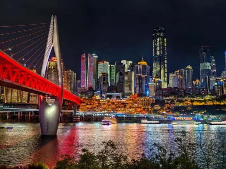 Chongqing: Magic Night View and Secret Viewing Spots Tour - Exploring the Chongqing Nightscape: What to Expect
