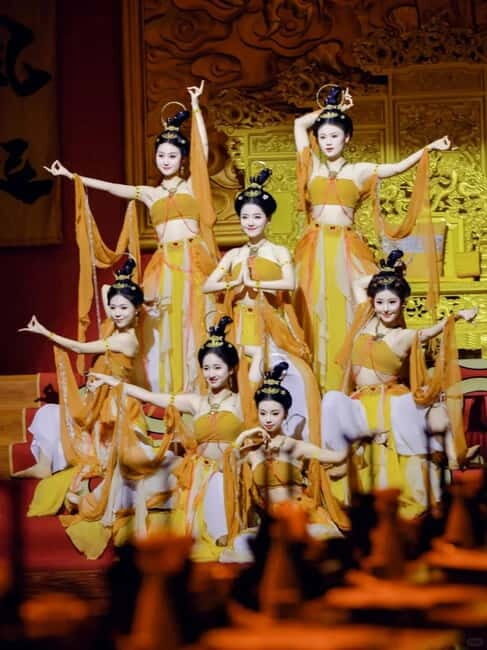 Chongqing: Qingyu Banquet Experience with Show and Dinner - Why This Experience Offers Good Value