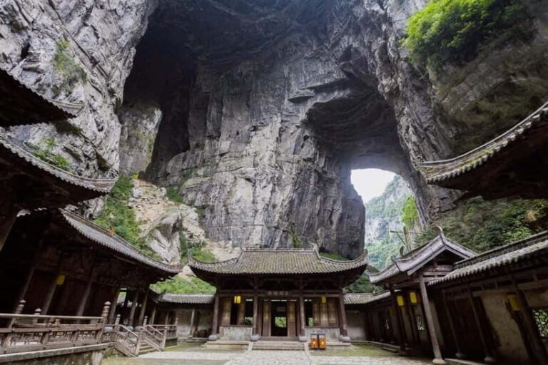Chongqing: Wulong 2 Spots All-inclusive Luxury Private Trip - What Makes This Tour Stand Out?