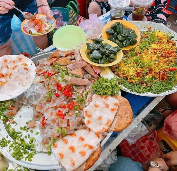 Da Nang: Walking Street Food Tour with Local Guide - The Authentic Food Stops