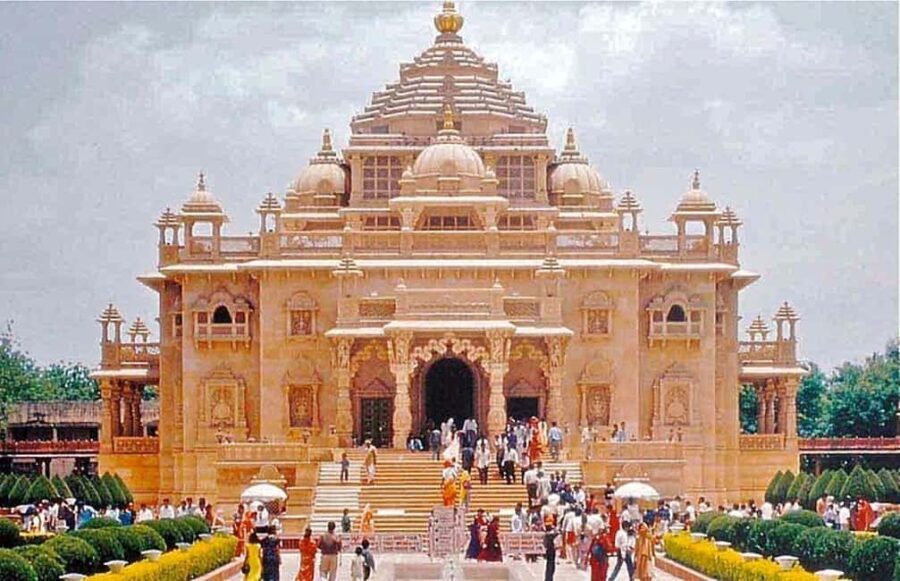 Delhi: Akshardham Temple Tour and Musical Fountain Show - Practical Details and Tips