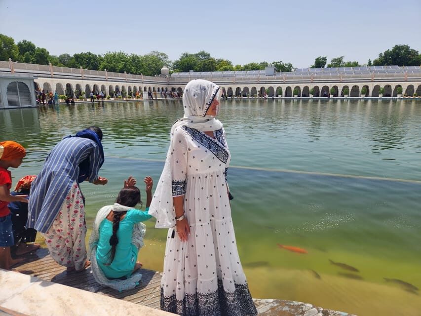 Delhi: Guided City Spirituality and Cultural Diversity Tour - Practical Aspects and What to Expect