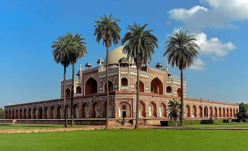 Delhi: Old and New Delhi Private One Day Tour - The Value in the Details