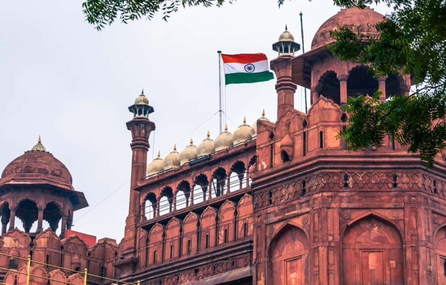 Delhi: Old Delhi and Red Fort Guided Tour with Hotel Pickup - Detailed Breakdown of the Itinerary