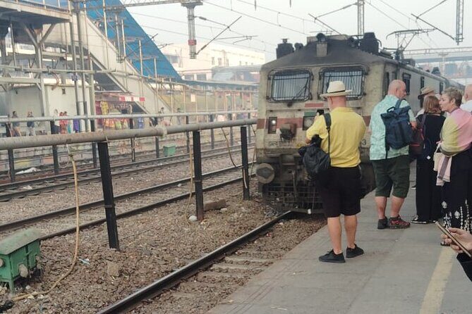 Delhi to Taj Mahal Superfast Train Tour - The Experience and Practicalities
