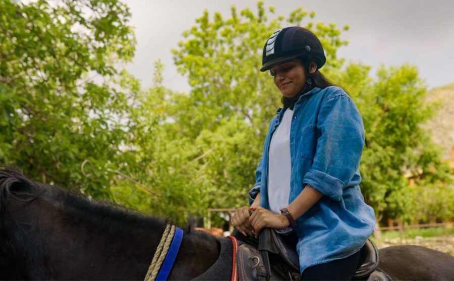 Equestrian Escape: Horse Safari Adventure - Key Points