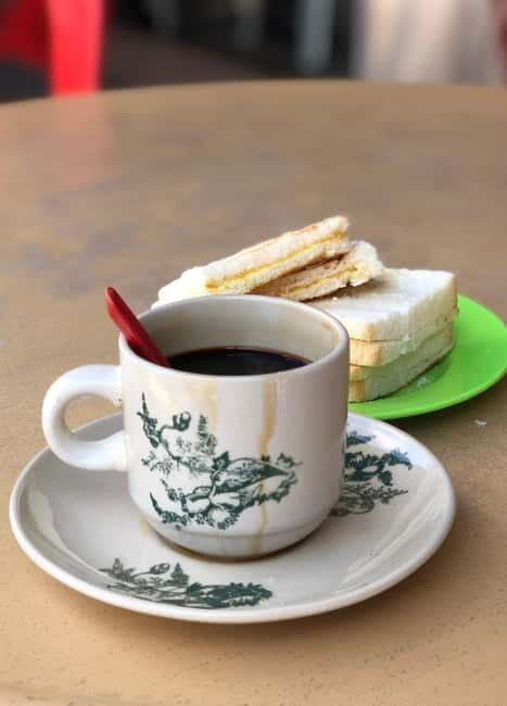 Feasting Off the Grid at the Old Port - Authenticity and Cultural Insight