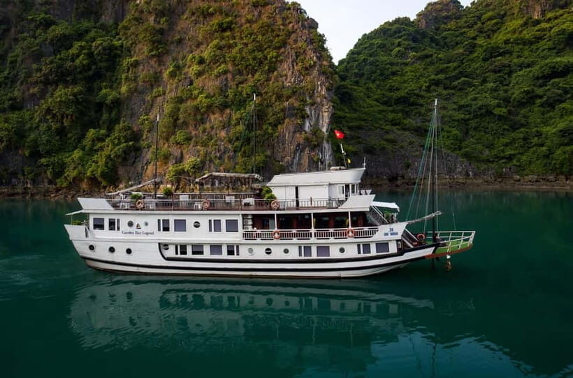 Fom Ninh Binh: 2-Day Bai Tu Long Bay Cruise with Meal, Guide - A Close Look at the Bai Tu Long Bay Cruise Experience