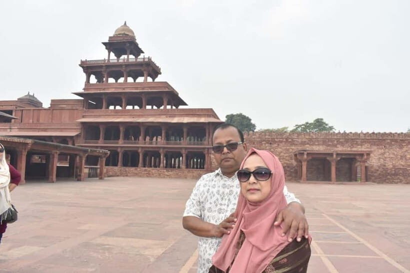 From Agra: Explore Fatehpur Sikri with Sikandra Tomb. - Sikandra Tomb: A Majestic Farewell