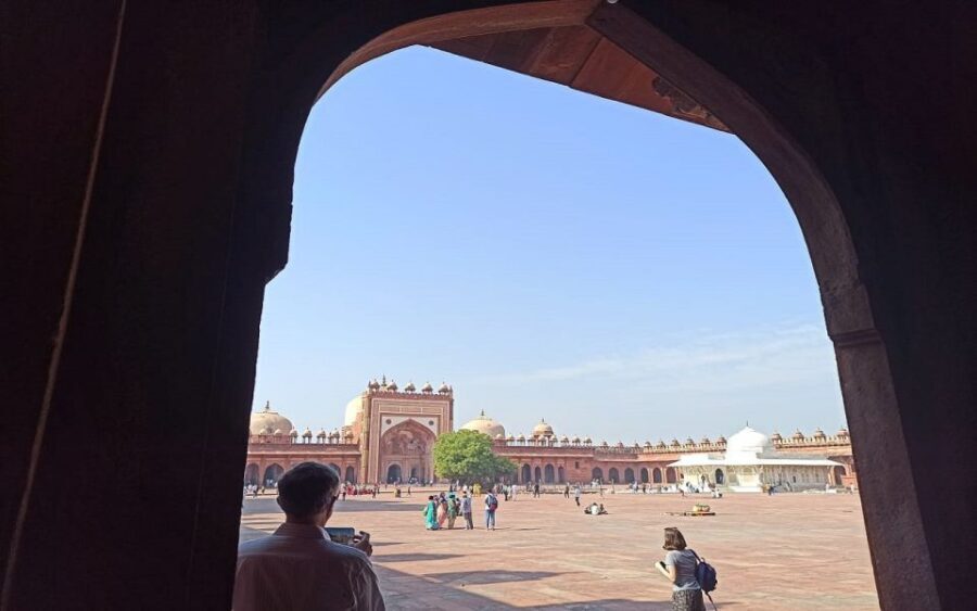 From Agra: One Day Trip of Taj Mahal & Fatehpur Sikri - The Itinerary Breakdown: What You Can Expect
