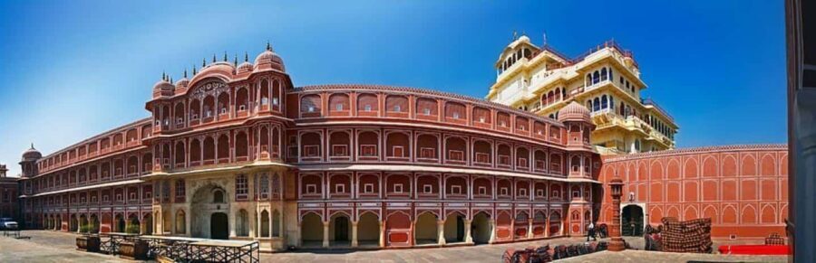 From Delhi: Jaipur Day Trip with Amber Fort & City Palace - Practical Details and Tips
