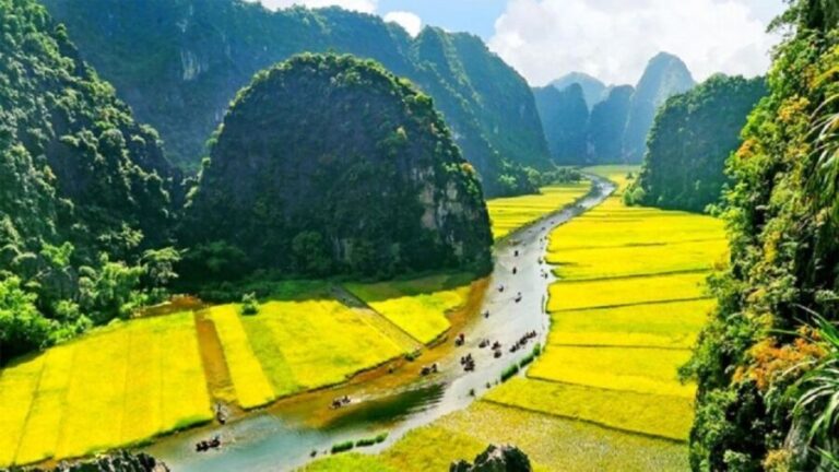From Hanoi: Tam Coc-Hoa Lu & Mua Caves Full-Day Trip - Exploring Hoa Lu: Vietnam’s Ancient Capital