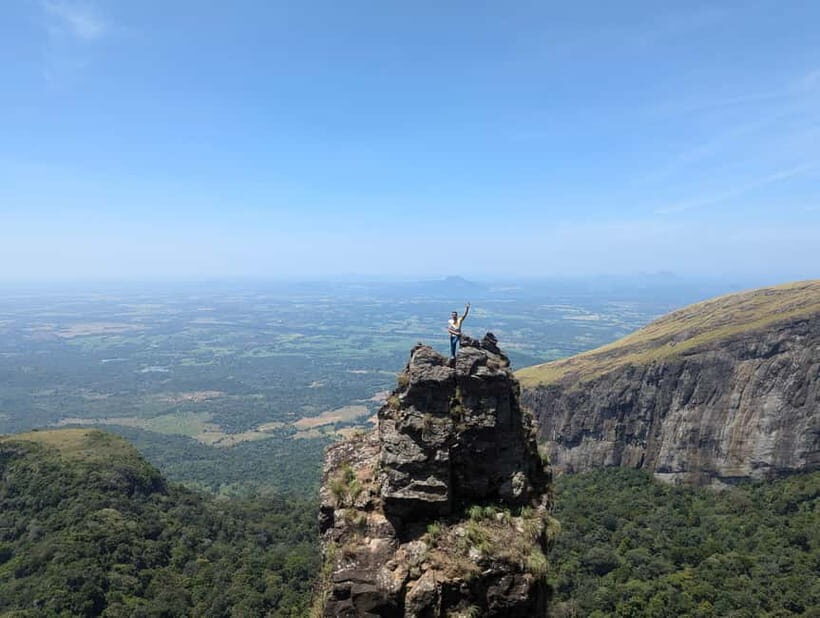 From Kandy: Kanawiddagala and Yahangala Twin Peak Hike - The Itinerary Breakdown