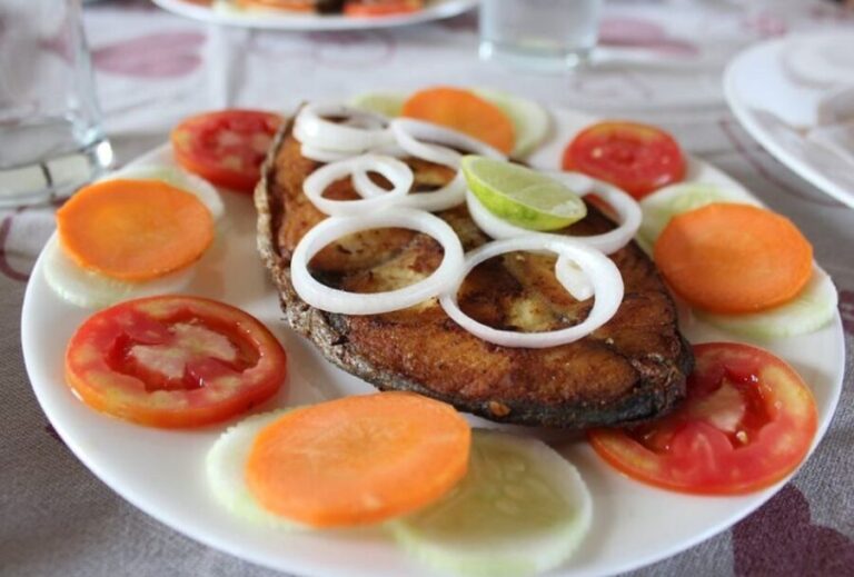 From Kochi: 2-Day 1-Night Alappuzha Private Houseboat Cruise - The Value in the Experience