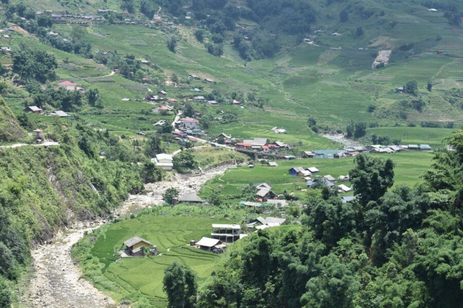 From Sapa: 2D1N Sapa Trekking Tour with Local Expert - Starting Point and First Day Highlights