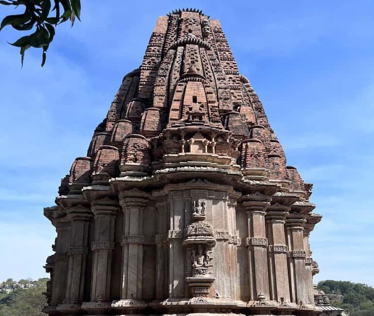 From Udaipur: Authentic Village Safari Experience - Transportation & Group Size