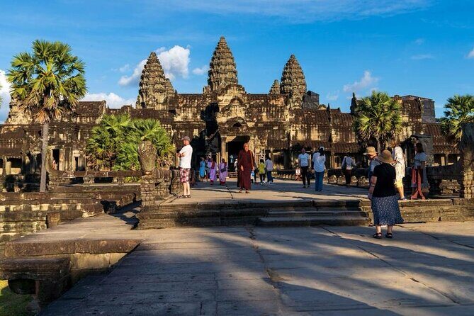 Full Day Tour Angkor Wat Sunrise and Siem Reap Temples - Who Should Book This Tour?