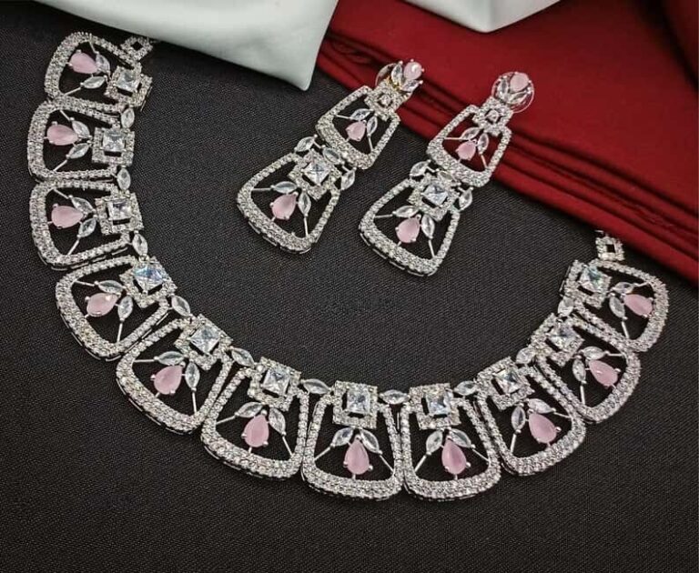 Guided Shopping Mumbai Tour: Group Cruise Excursion - Key Points